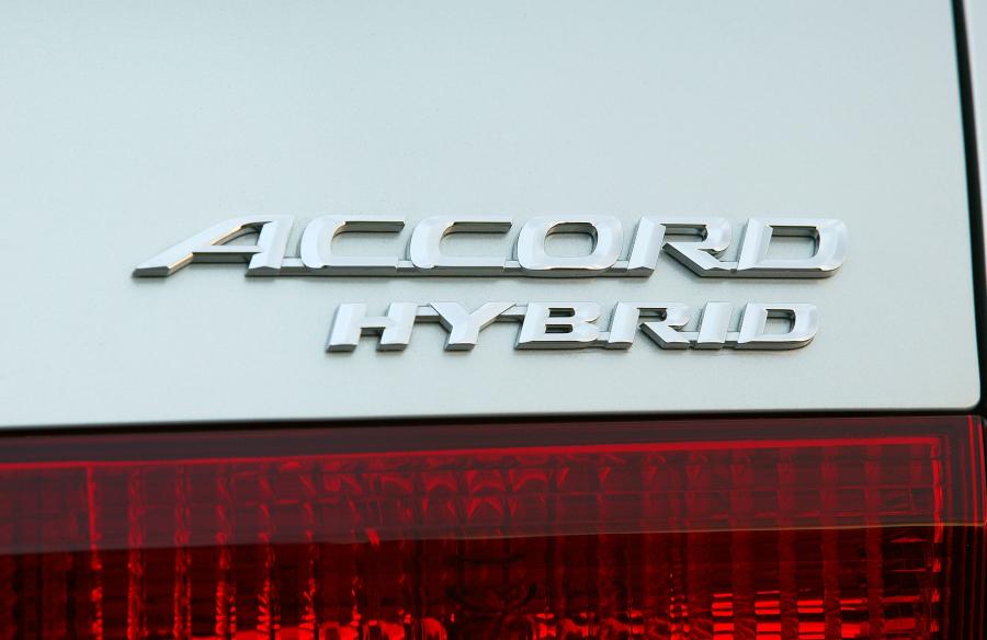  Honda Accord Hybrid America 2005 года  (фото 54 из 69)
